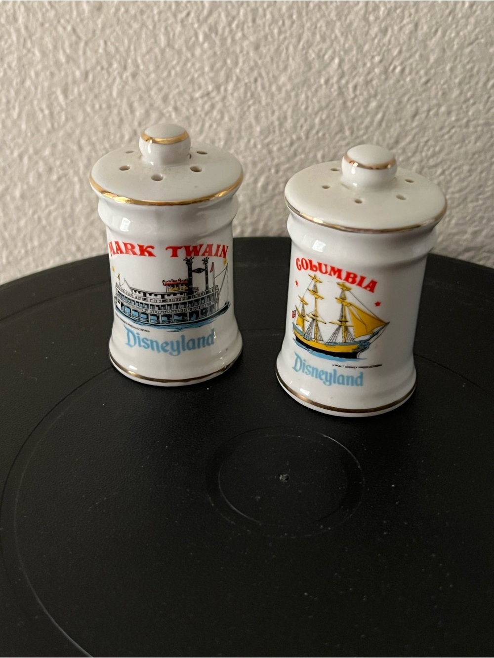 Mark Twain Columbia Disney Salt and Pepper Shakers